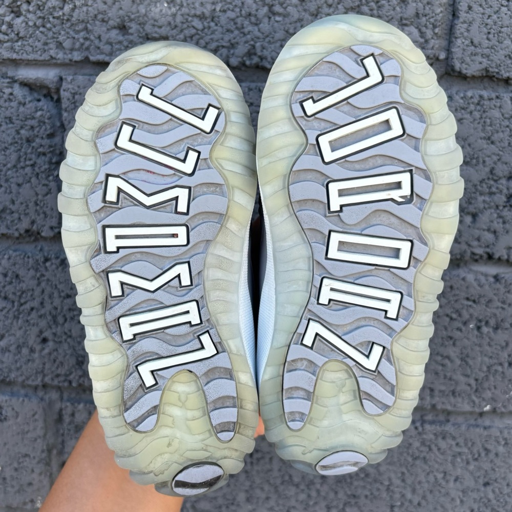 Jordan Retro 11 Low - Picture 11 of 11